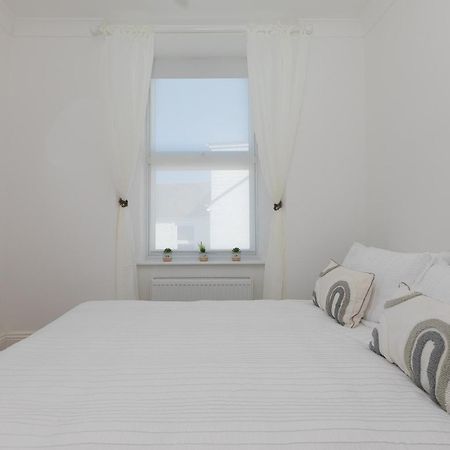 Seabreeze 3 - Seaview & Parking Apartment St. Ives Exterior photo
